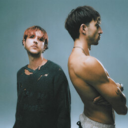 Oscar-and-the-Wolf-Roméo-Elvis